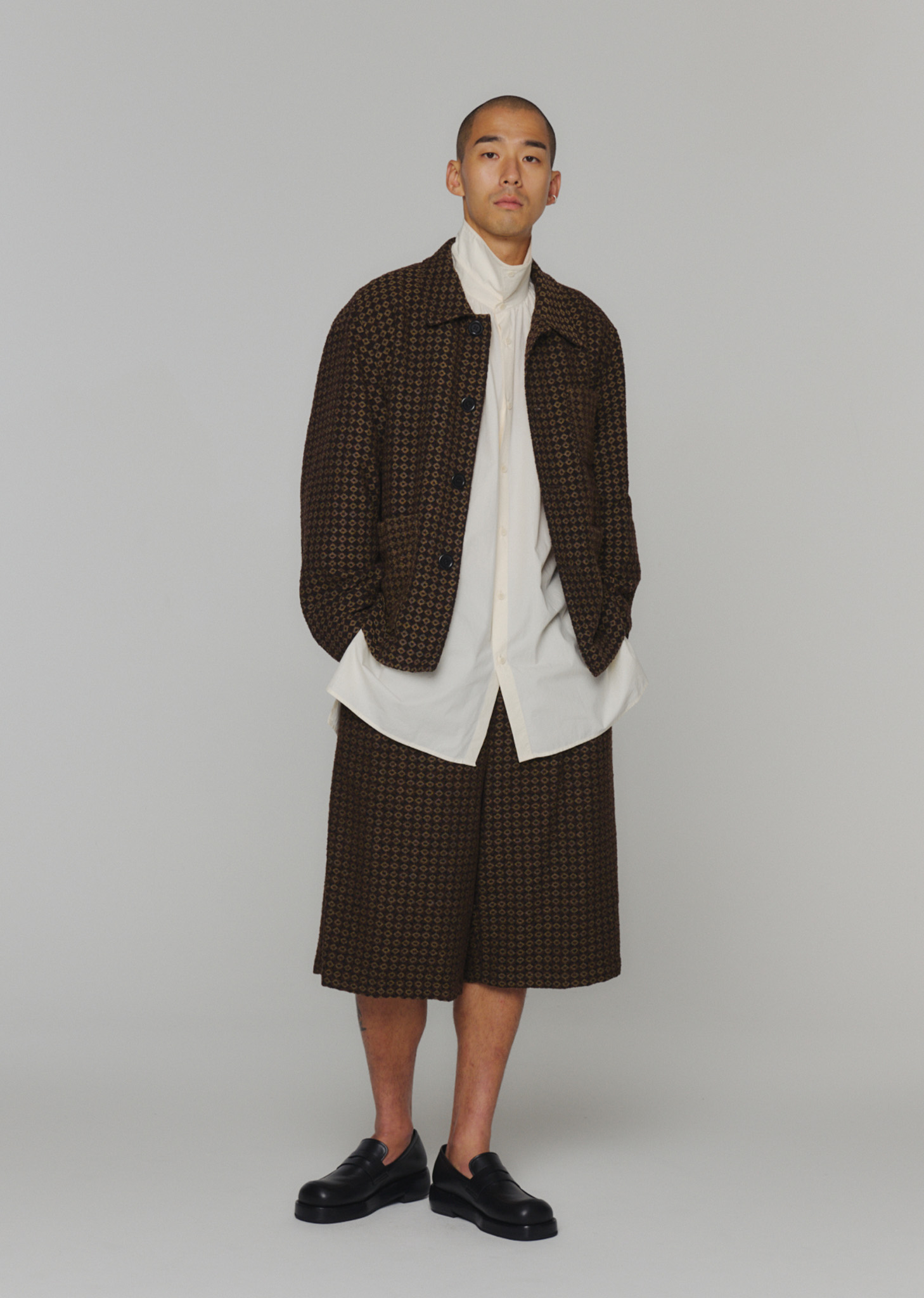 JACQUARD TWO TUCK WIDE SHORTS