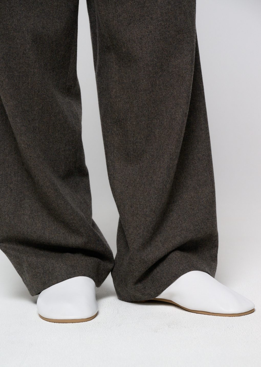Men's lambskin slip on loafer, White 사진 3/4