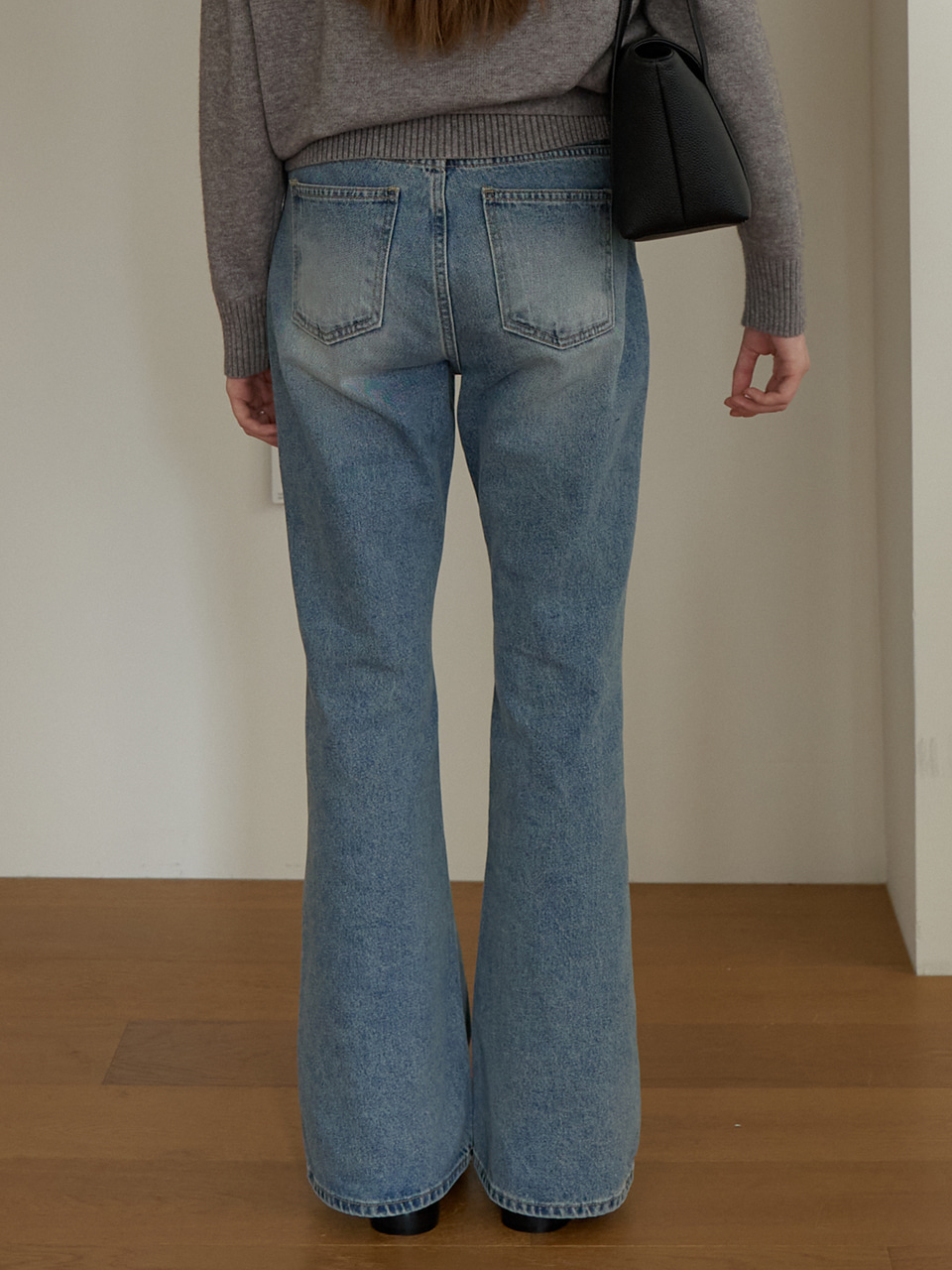 A SLIM BOOTS-CUT JEANS_INDIGO 사진 2/4