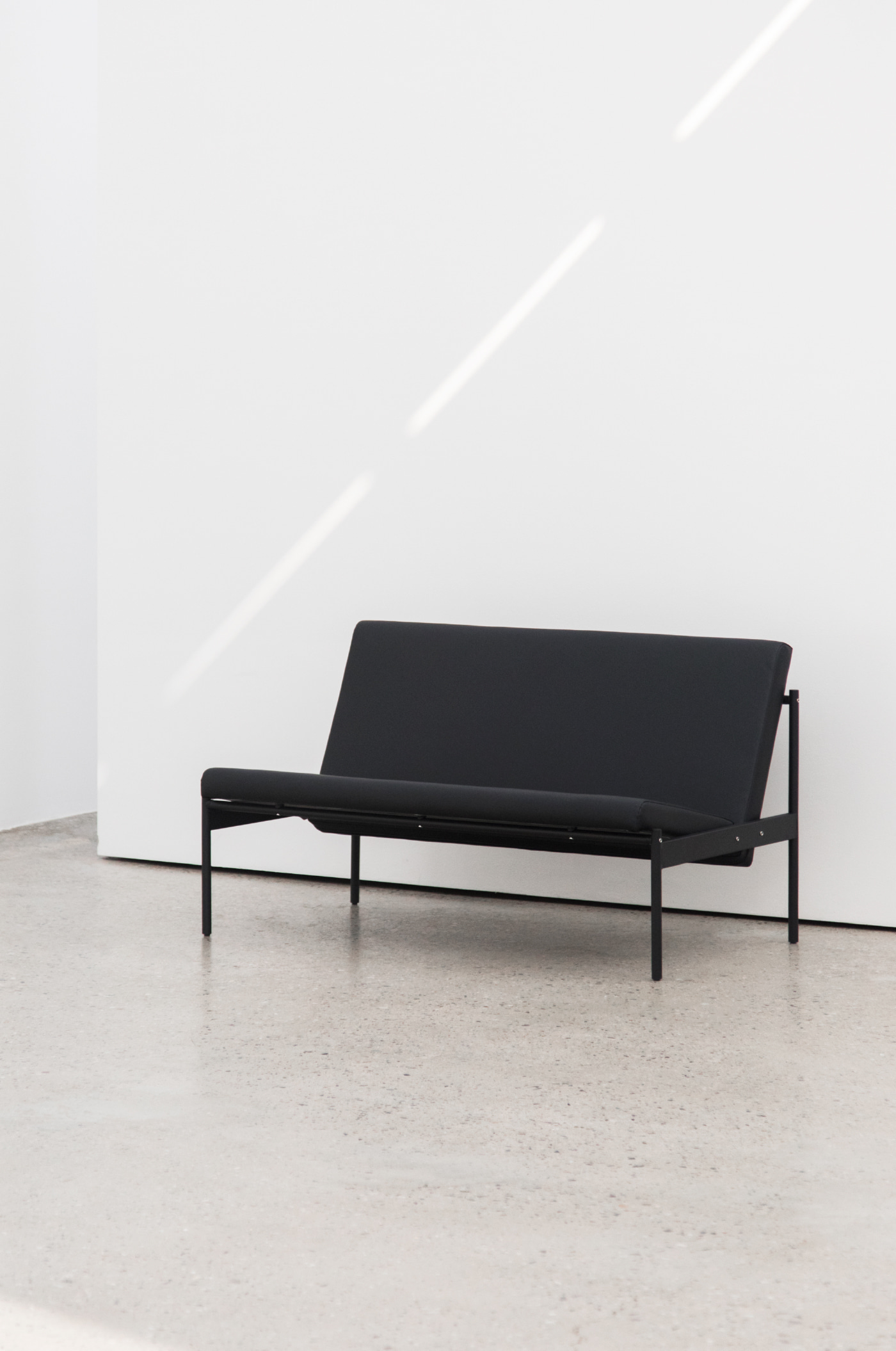 LEFF LC02