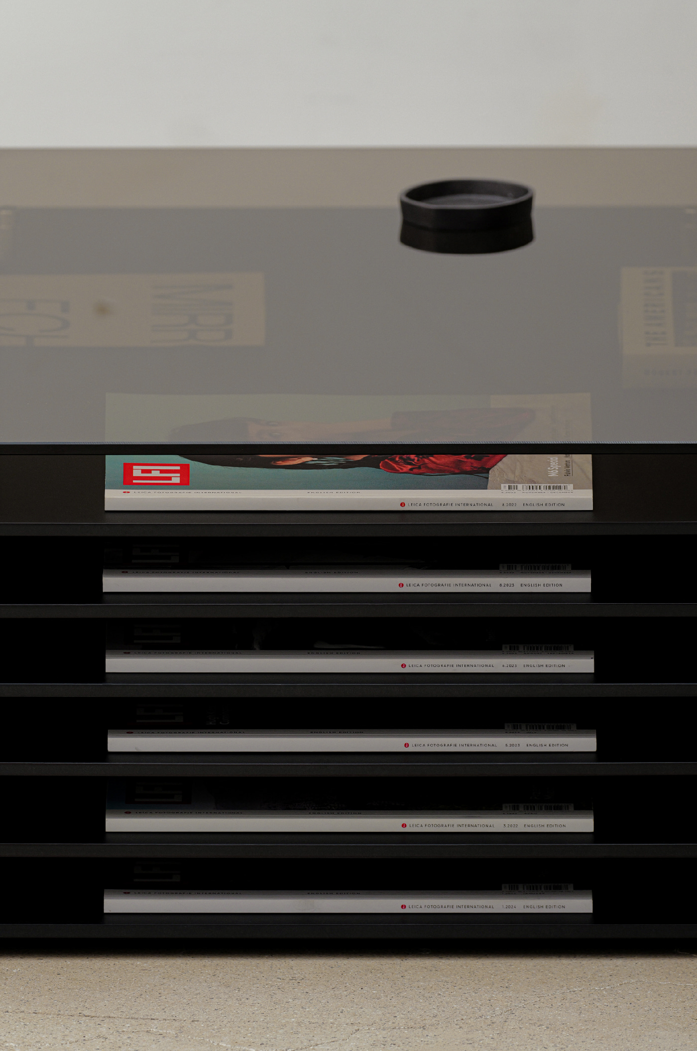 Piloti Sofa table