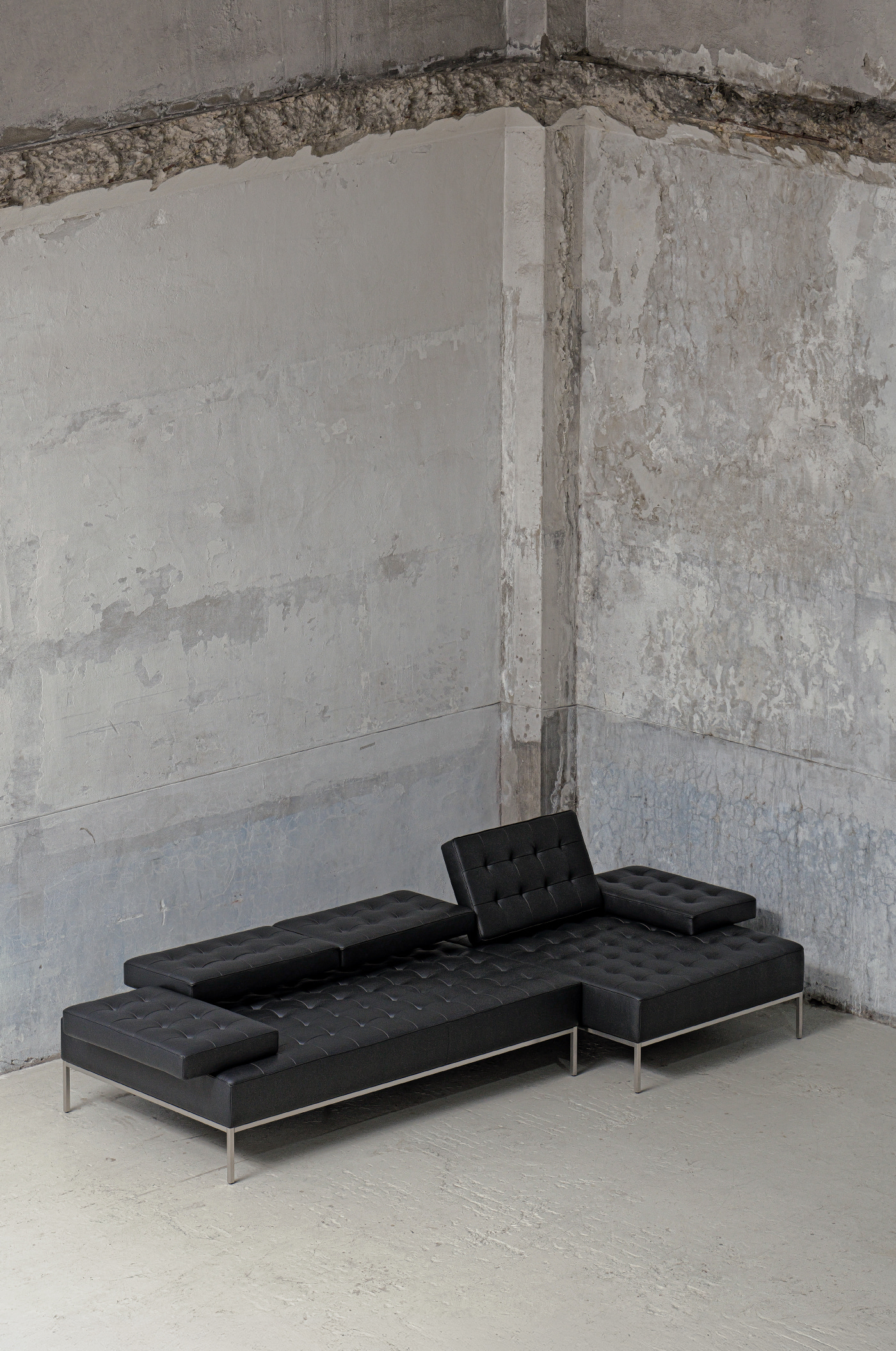 Homme Sofa | Leather 사진 1/4