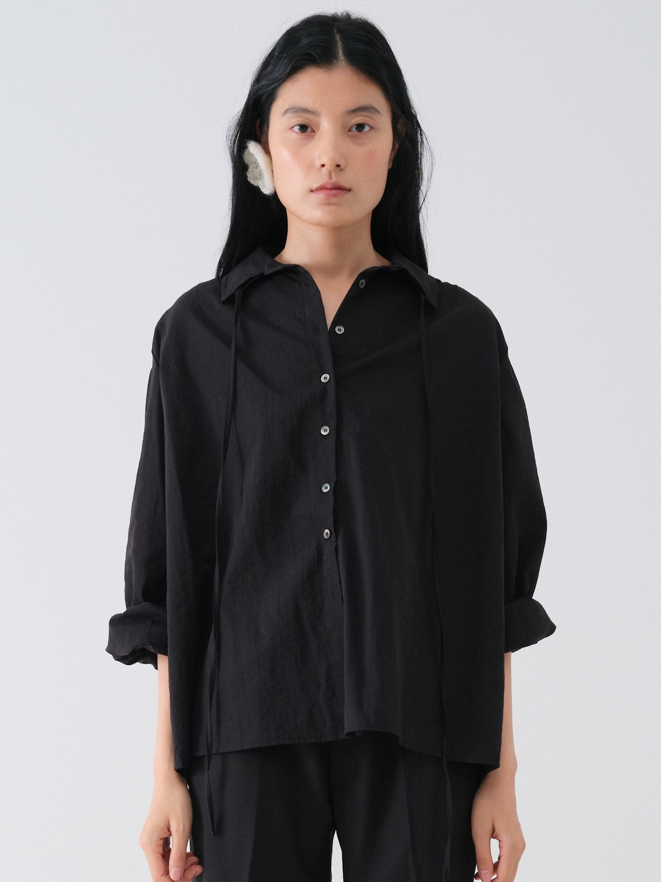 [9/11 예약발송] SHIRRING STRING BLOUSE_BLACK 사진 2/4