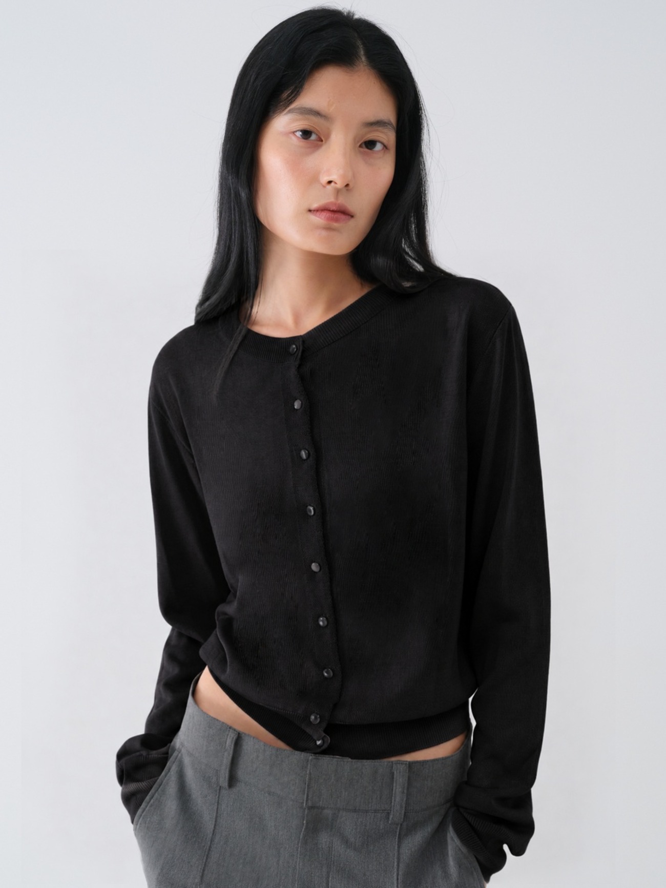 [9/28 예약발송] SOFT WOOL TENCEL ROUND CARDIGAN_BLACK 사진 4/4