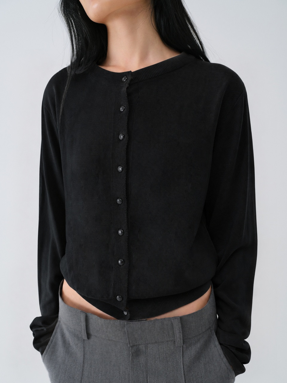 [9/28 예약발송] SOFT WOOL TENCEL ROUND CARDIGAN_BLACK 사진 2/4