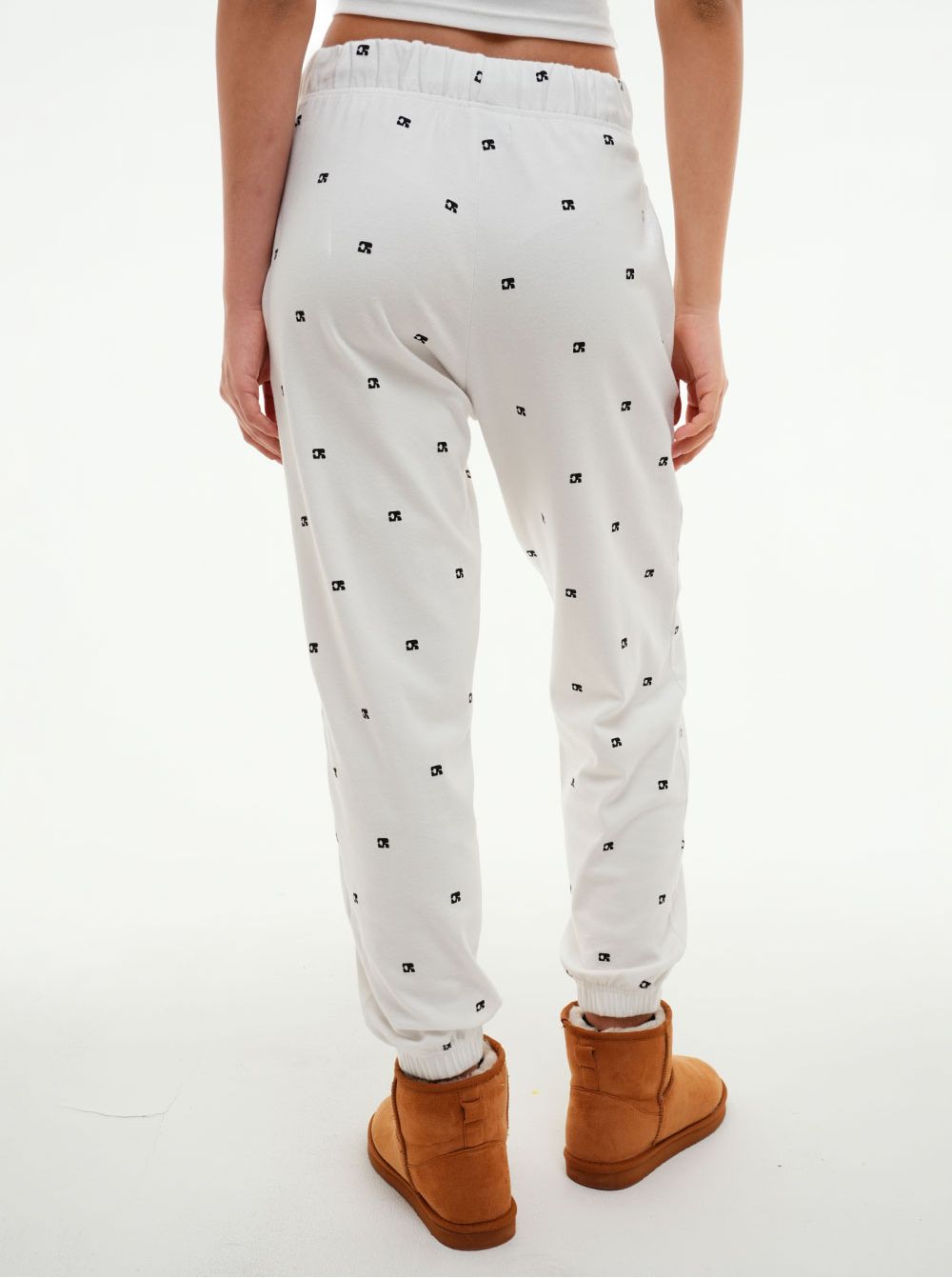 CENTAUR EMBLEM SPAN JOGGER PANTS_WHITE 사진 4/4