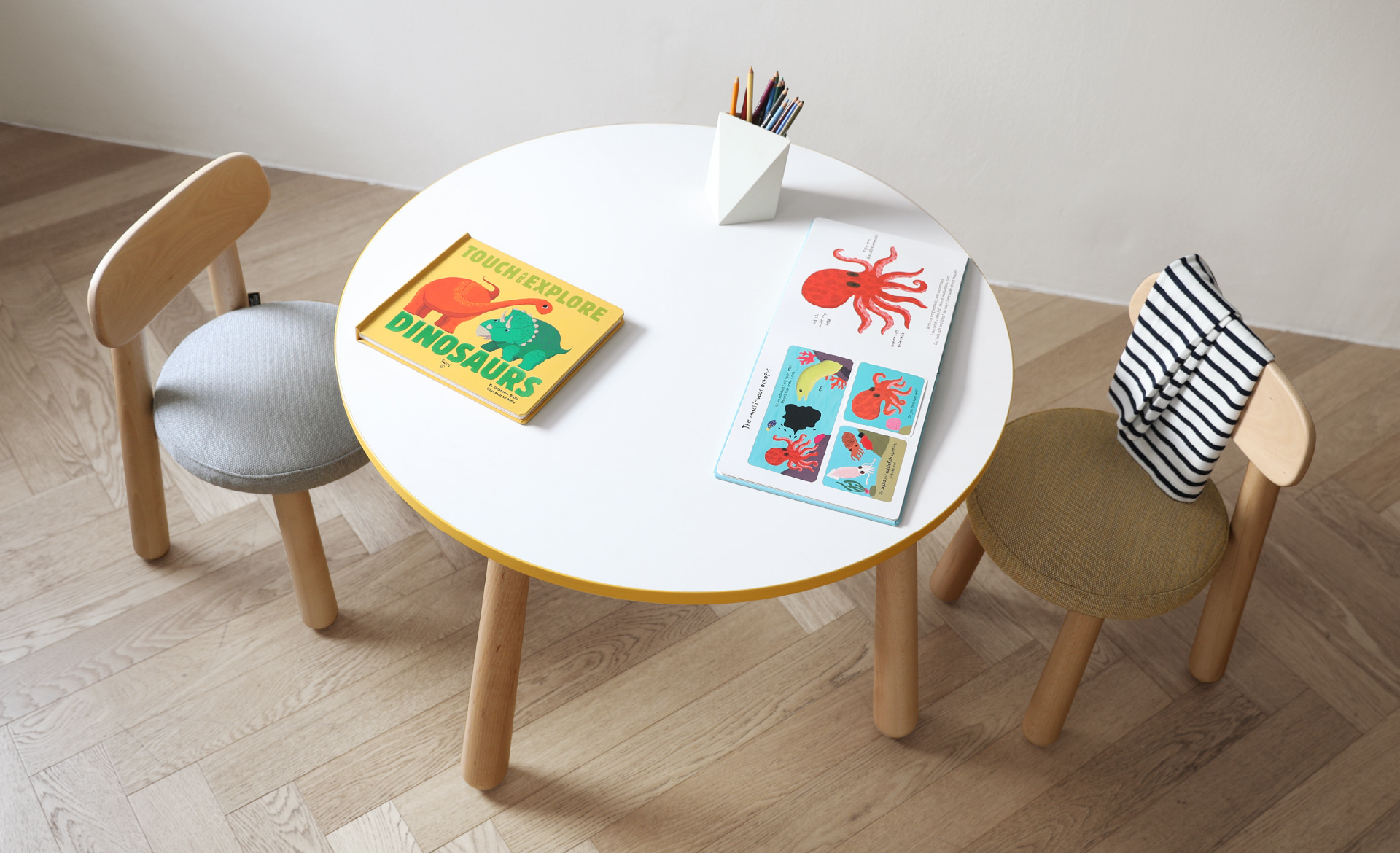 MUMU CHAIR 사진 2/4
