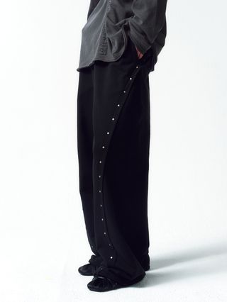 스터드 스웨트 팬츠 BLACK