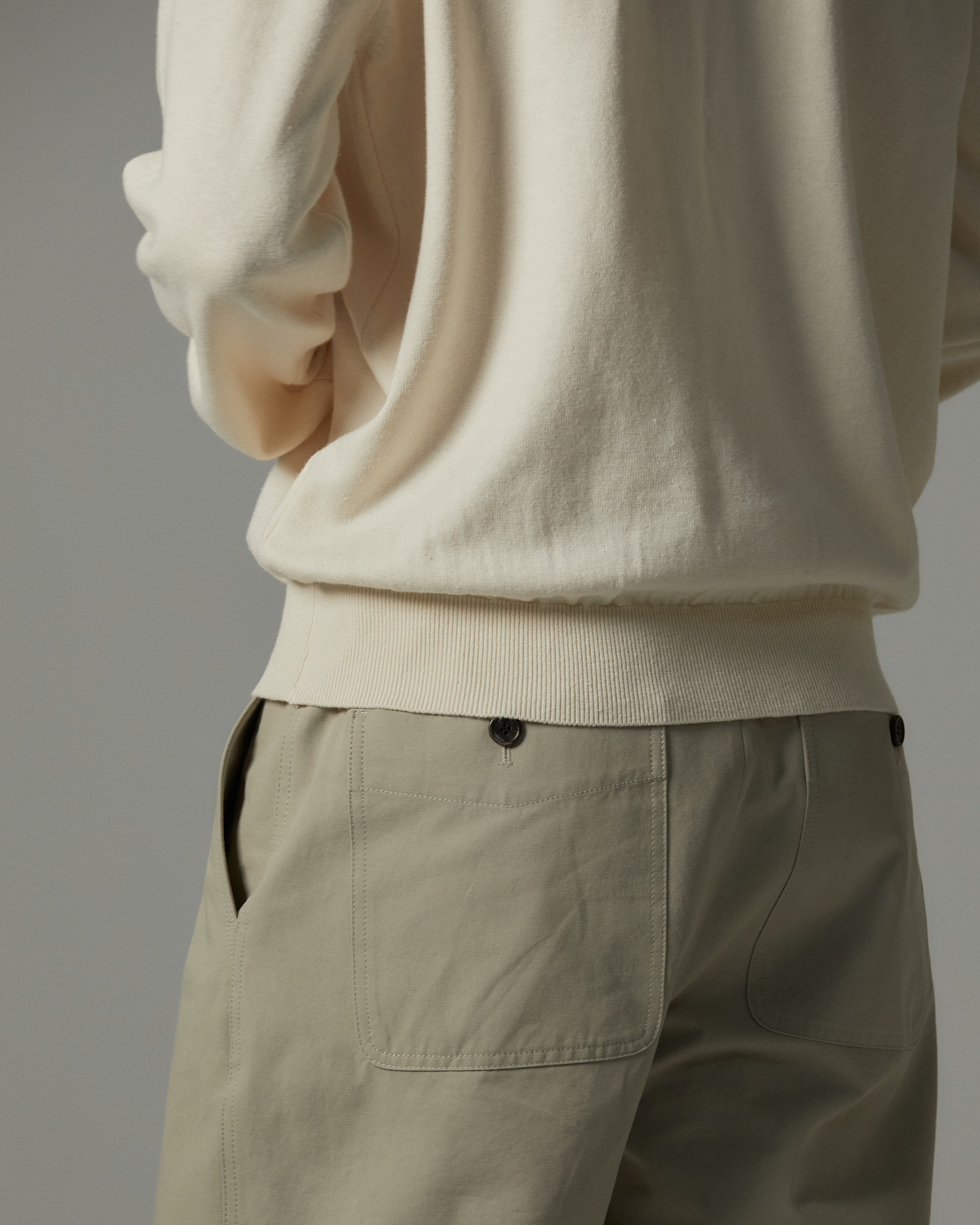 ESSENTIAL KNIT CREWNECK - ECRU 사진 4/4