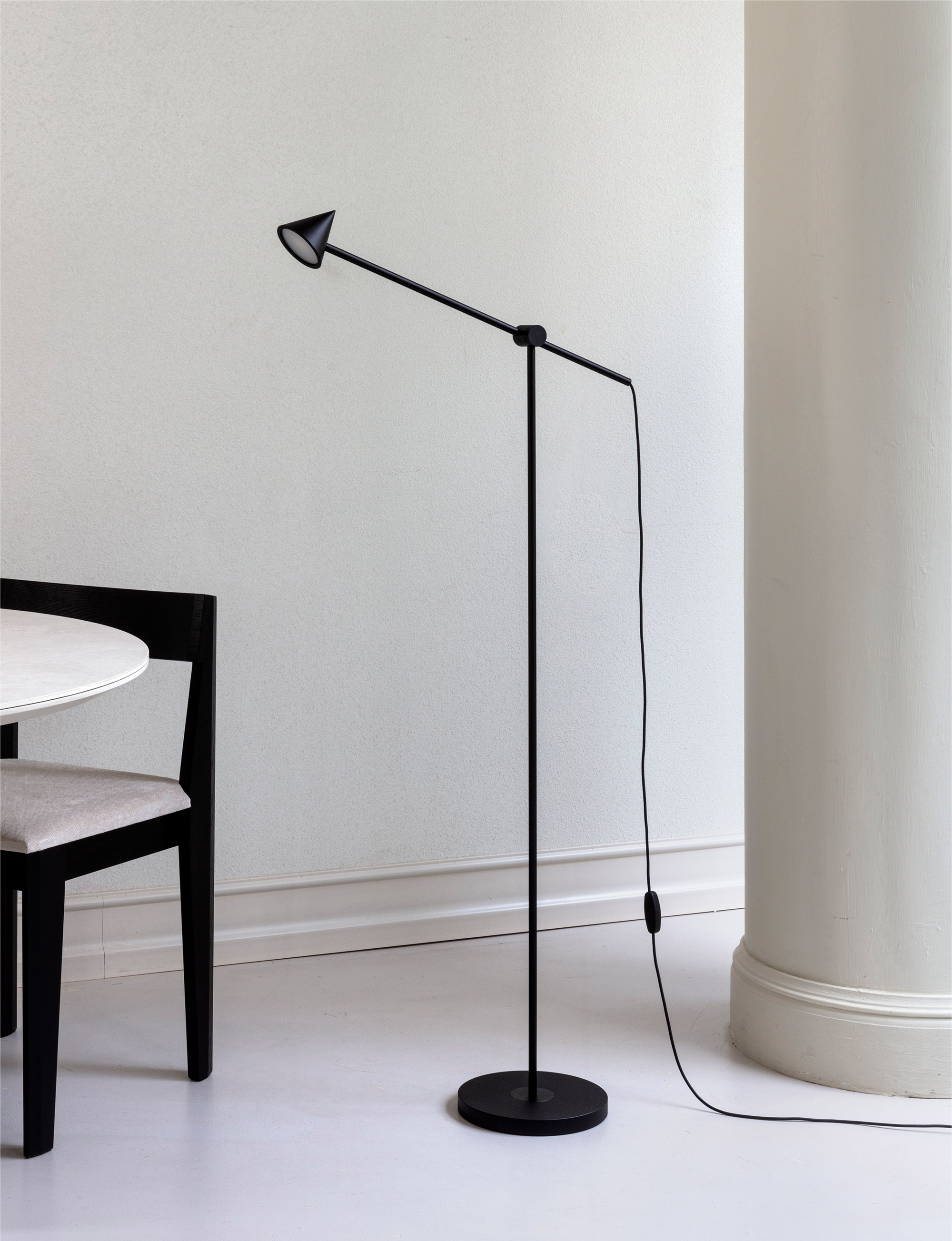 Pin | Floor Lamp