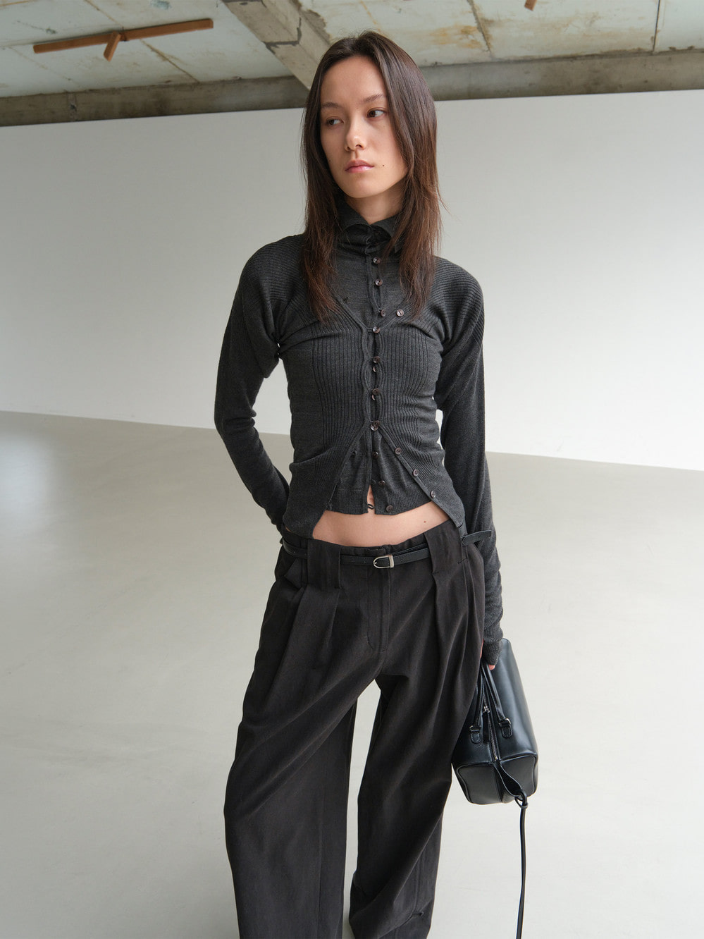 Washed Cotton Wide Two-Tuck Pants_Black