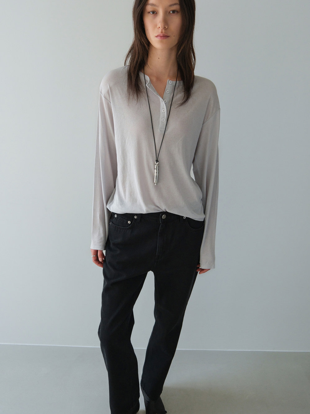 Henley Neck Cotton Long Sleeve T-Shirt_Light Grey