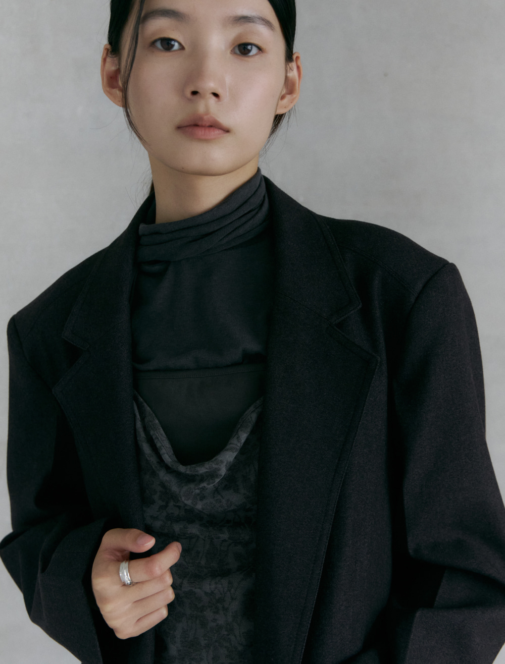 MINIMAL TAILORED JACKET [CHARCOAL] - Low Tide 사진 2/4