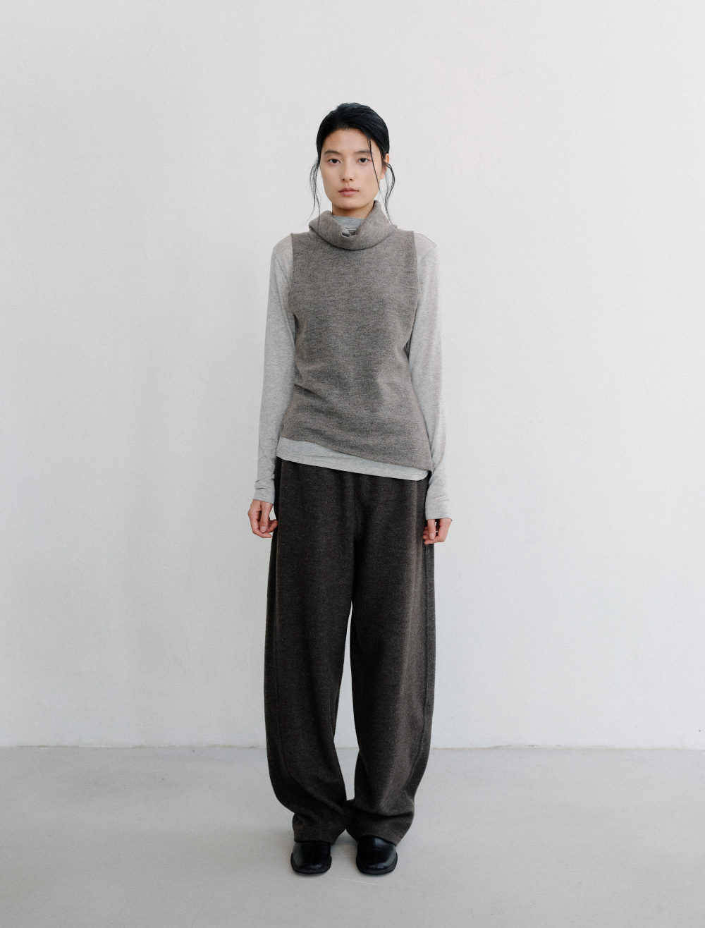 DRAPE COWL KNIT VEST [MOCHA] - Low Tide 사진 2/4