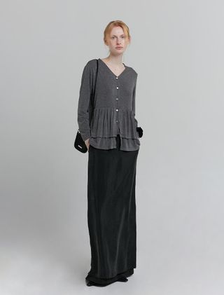 RUFFLE HEM CARDIGAN [CHARCOAL] - Low Tide
