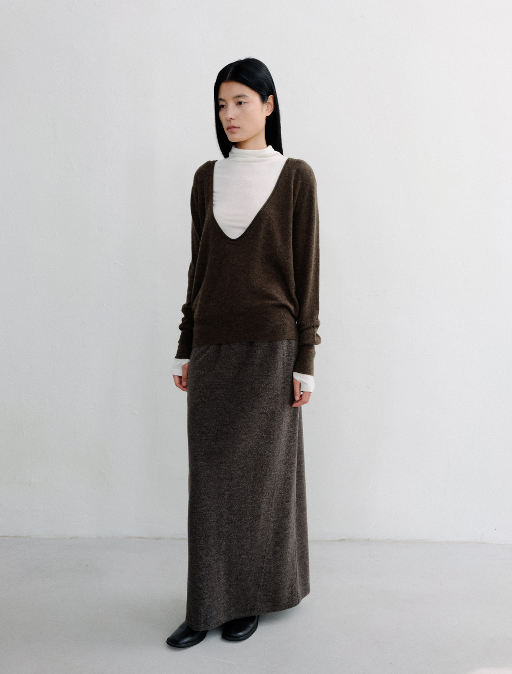 HIGH NECK STITCH TOP [IVORY] - Low Tide 사진 4/4