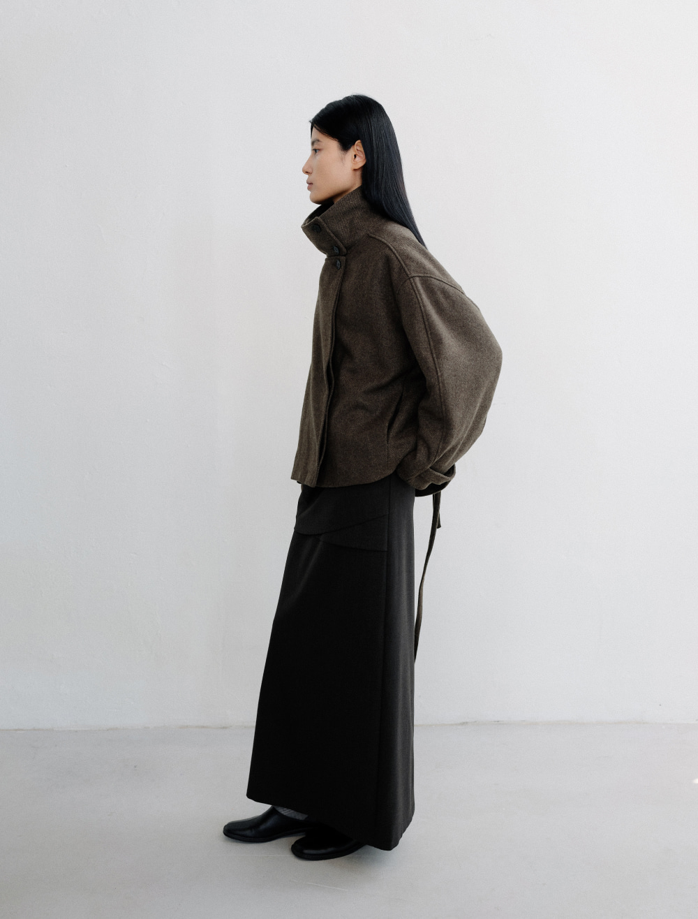 HIGH NECK BELTED SHORT COAT [BROWN] - Low Tide 사진 4/4