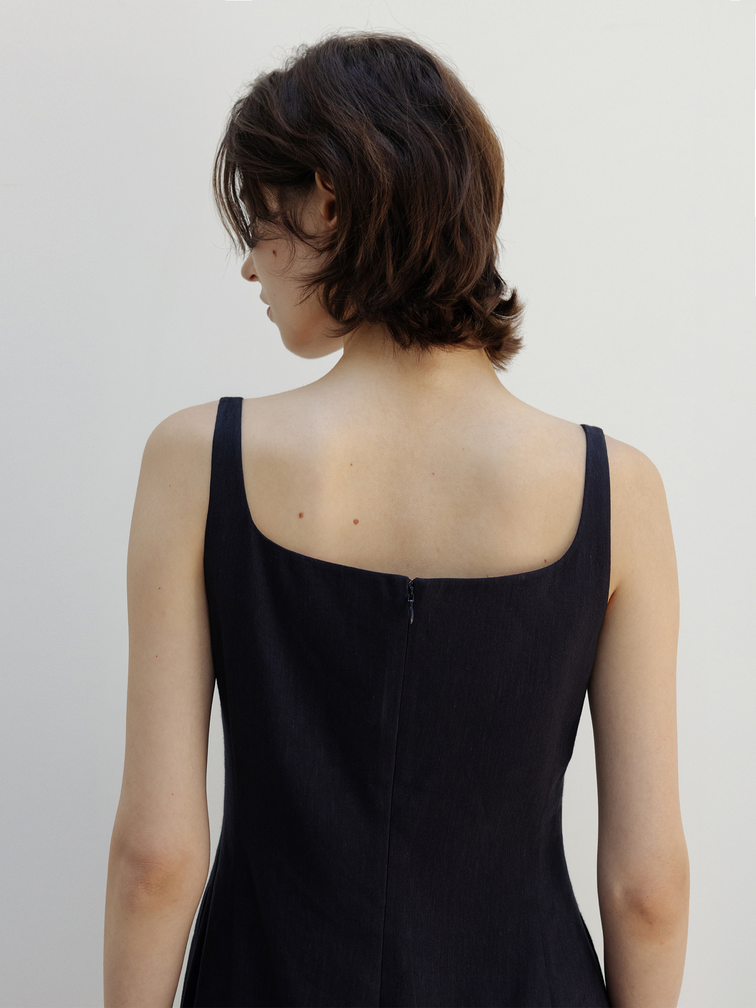 [30%] viscose barrel dress (navy)