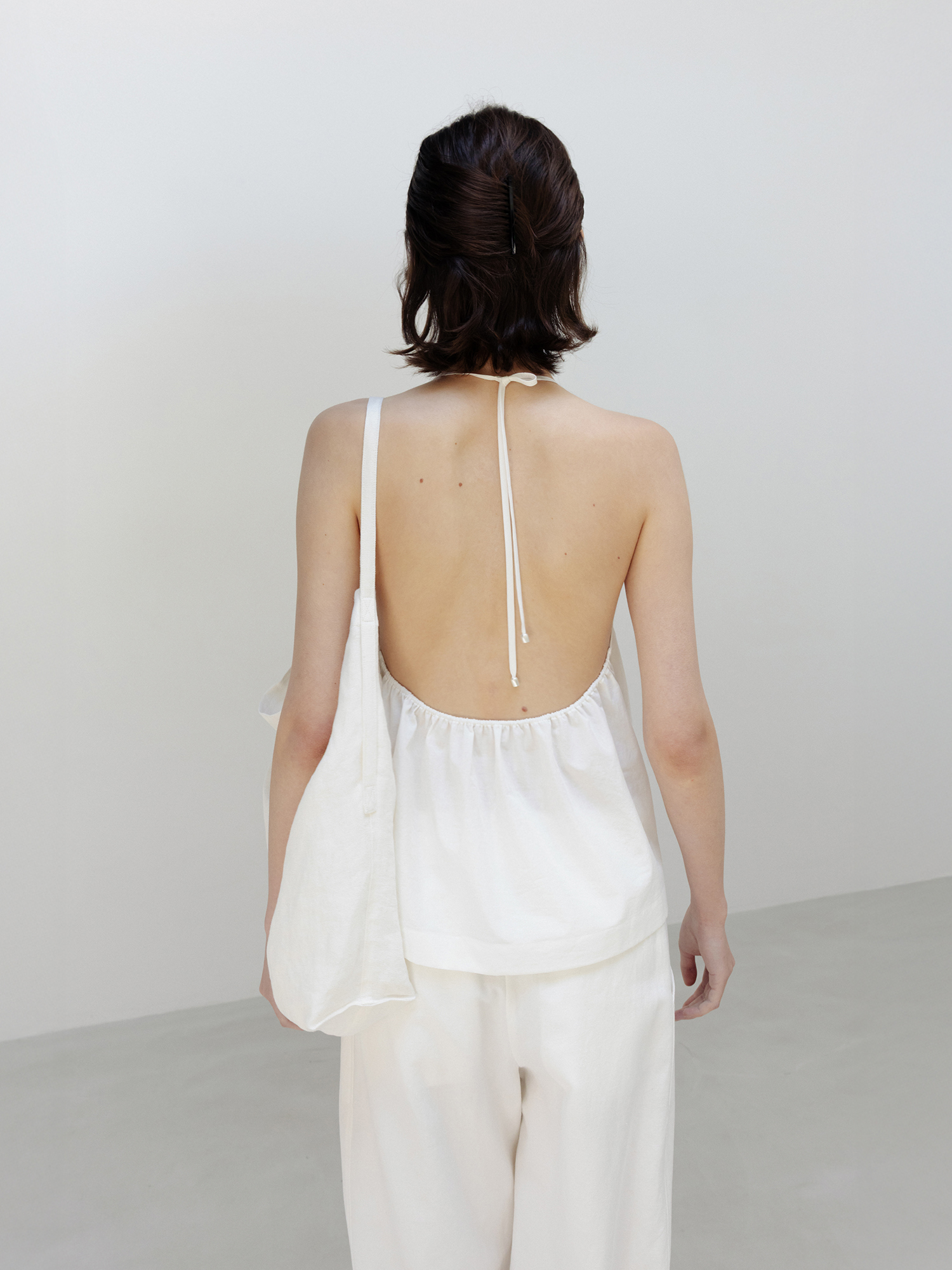 [30%] linen carry bag (white)