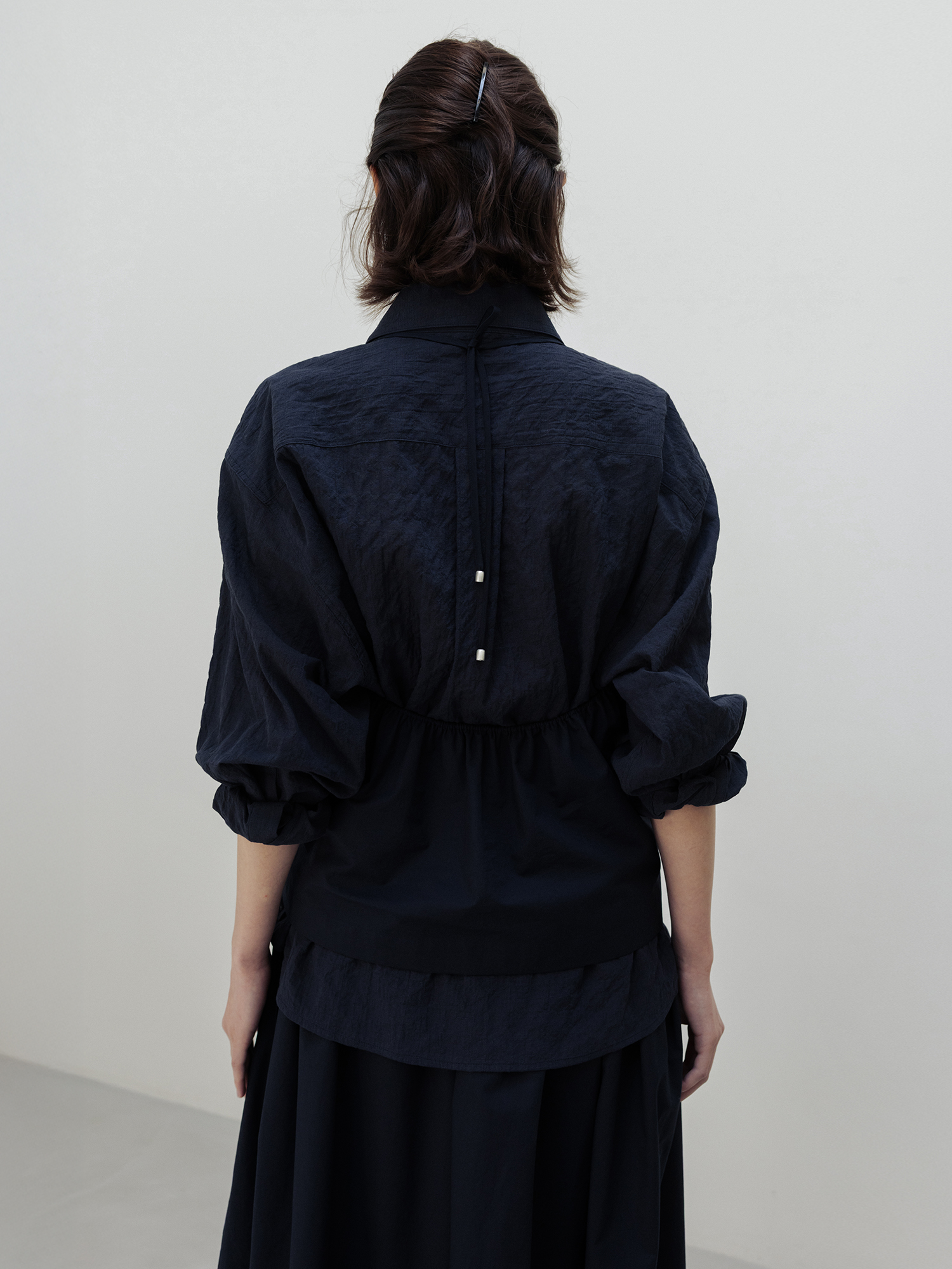 [20%] breeze halter blouse (navy)