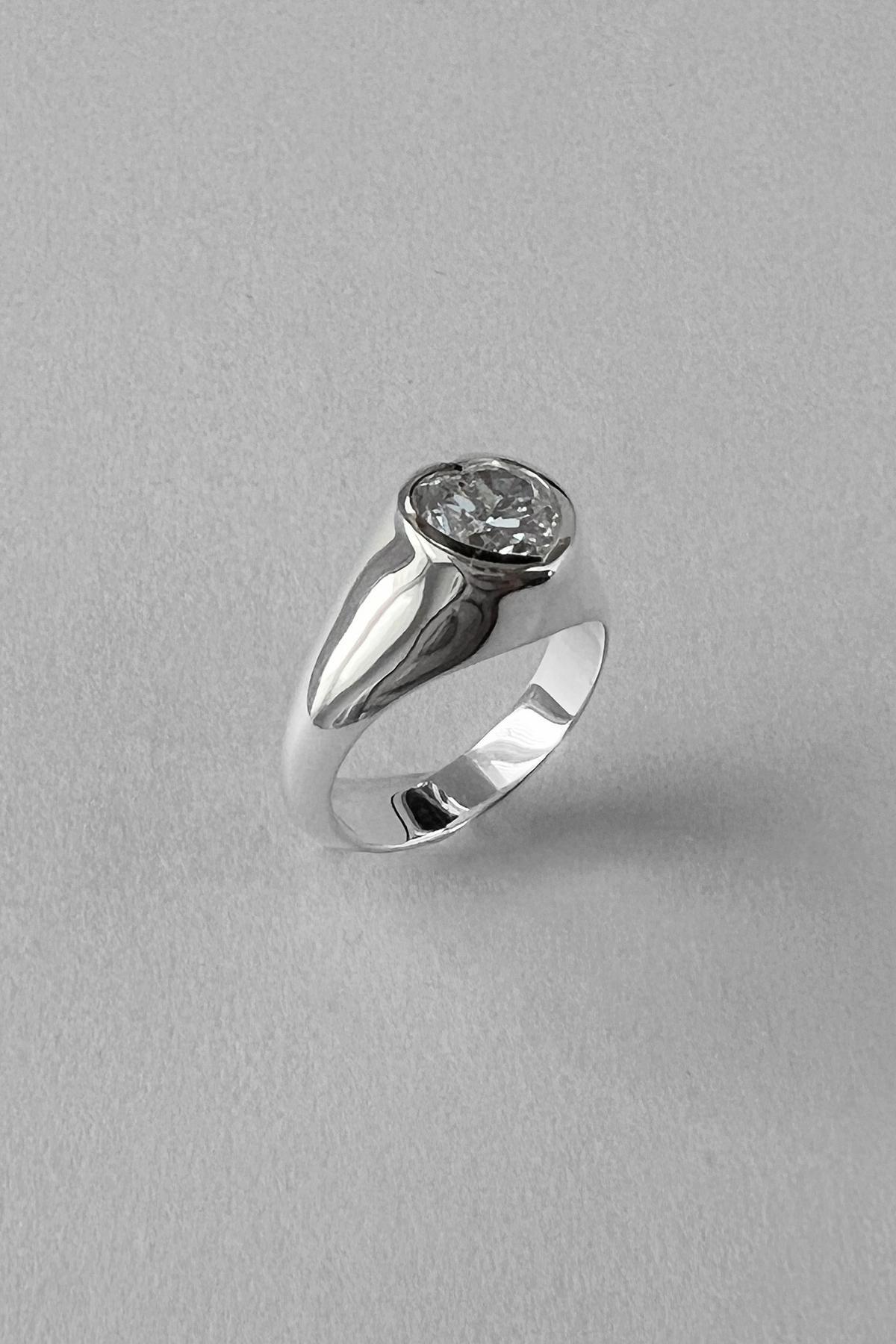 Baby Heart Cubic Ring