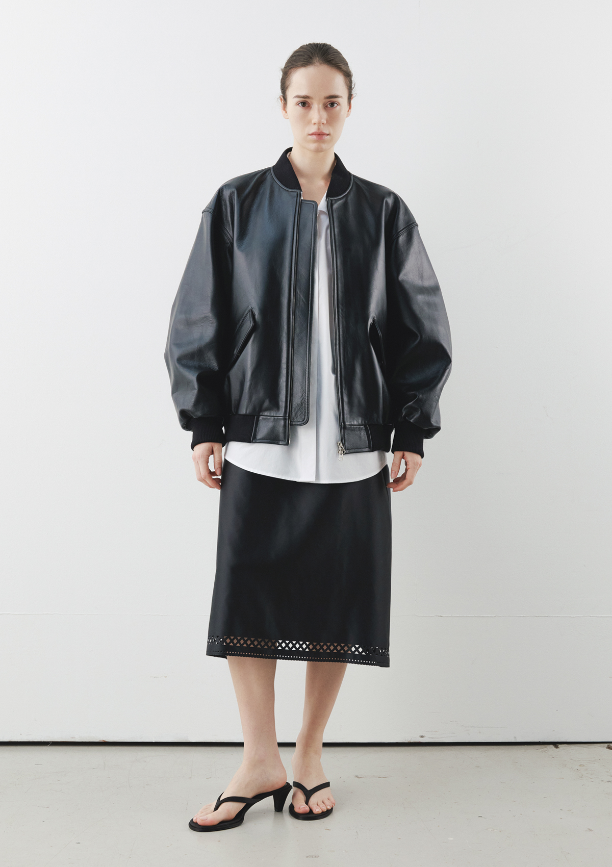 Scallop Skirt in Black