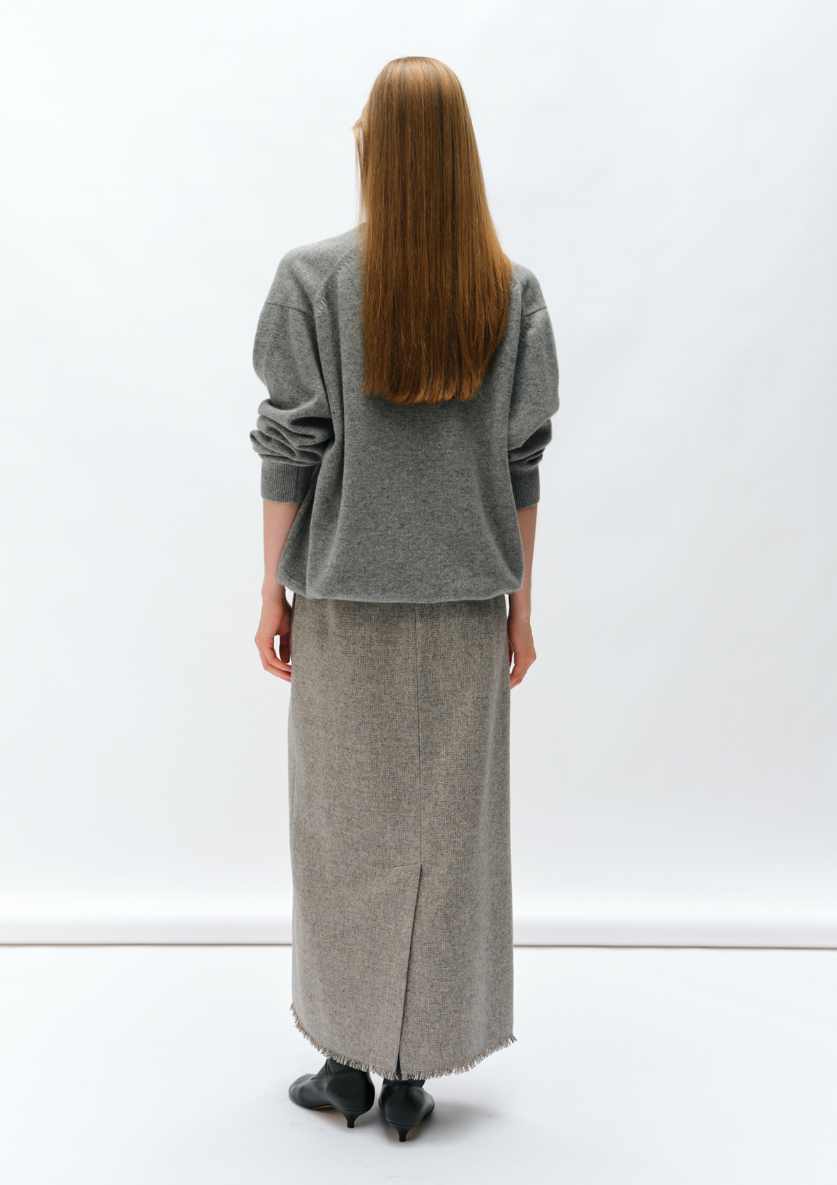 15 Deep V-Neck Knit in Gray 사진 4/4