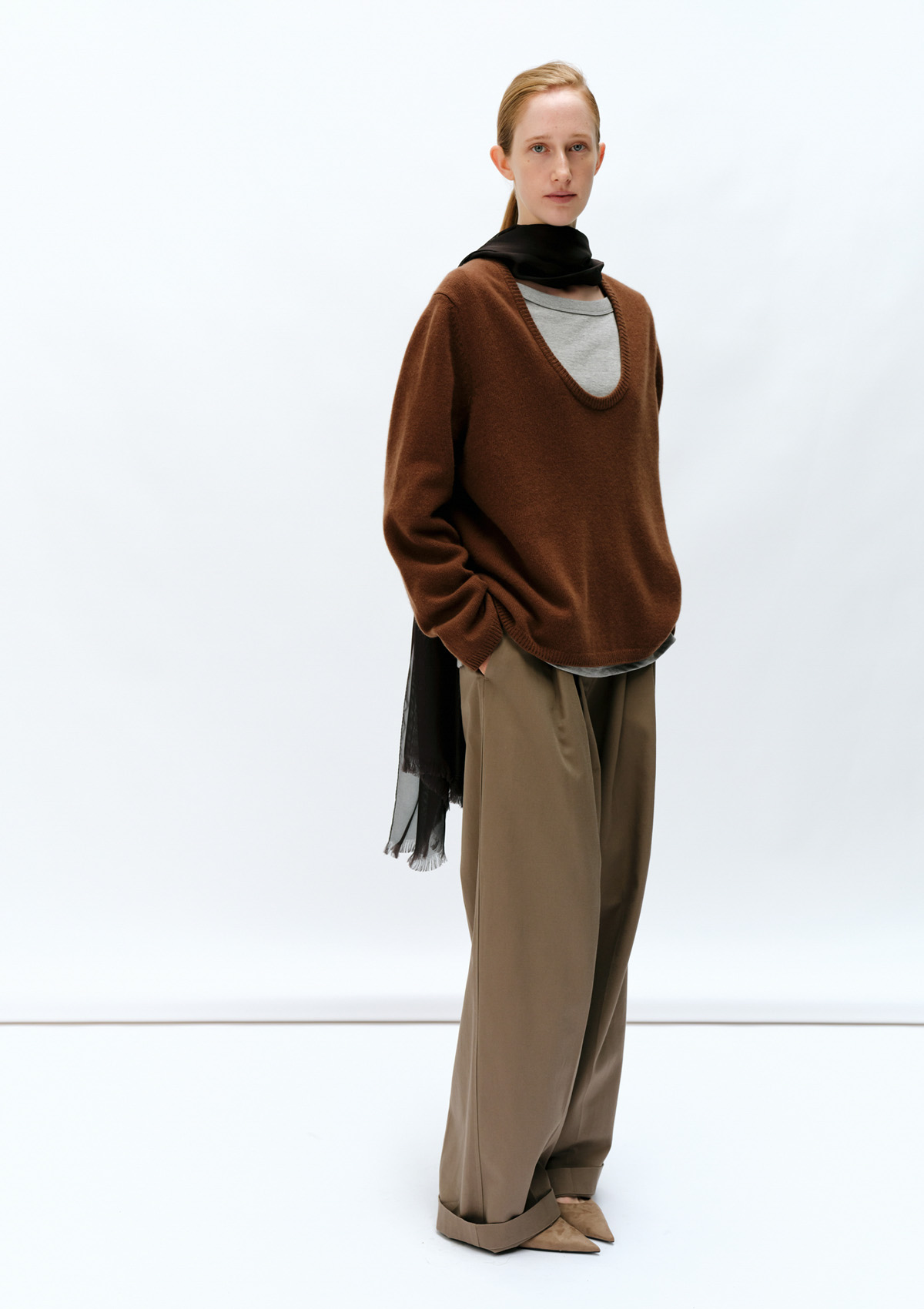 Ellen U-Neck Knit in Brown 사진 3/4