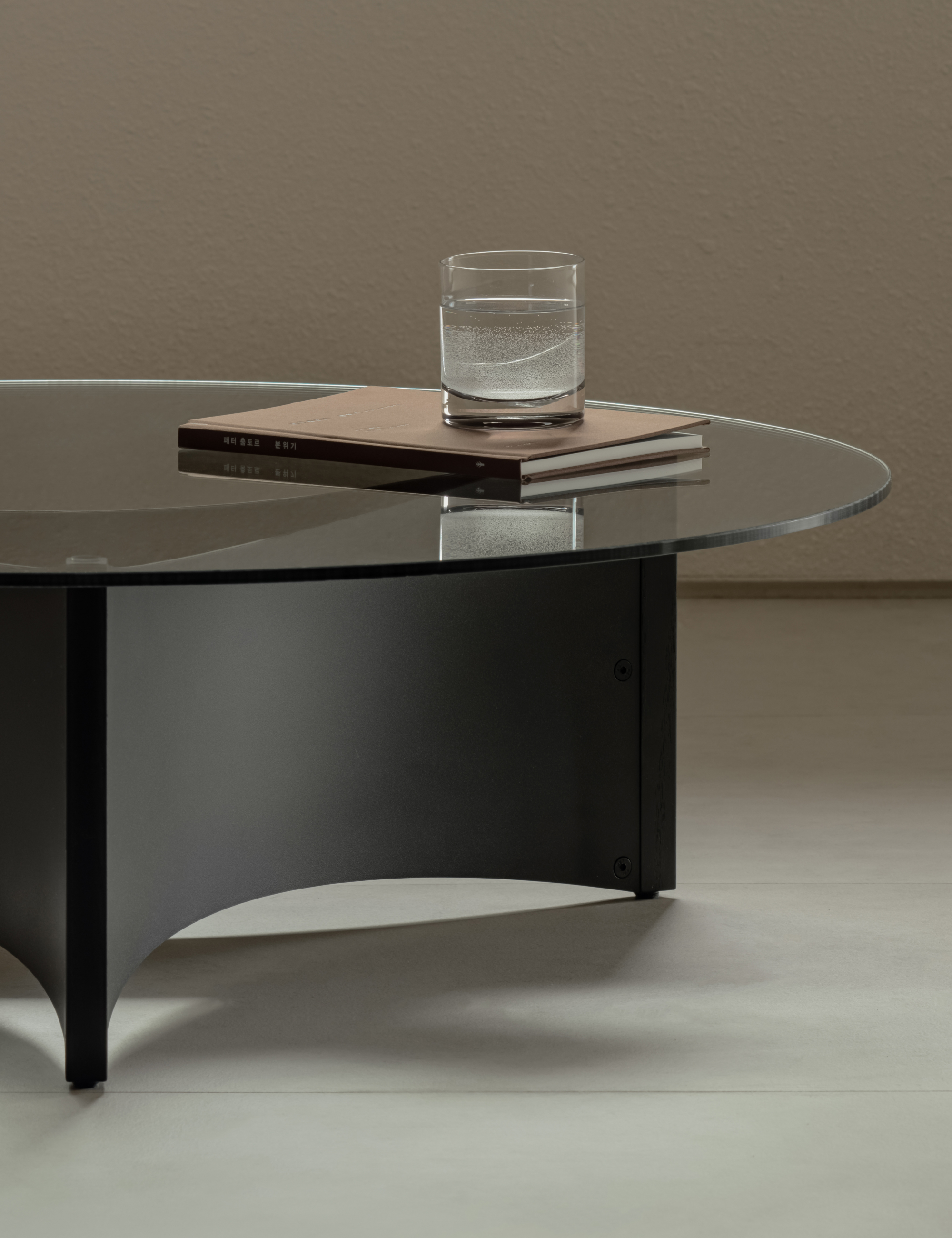 SHADE SOFA TABLE 사진 2/4