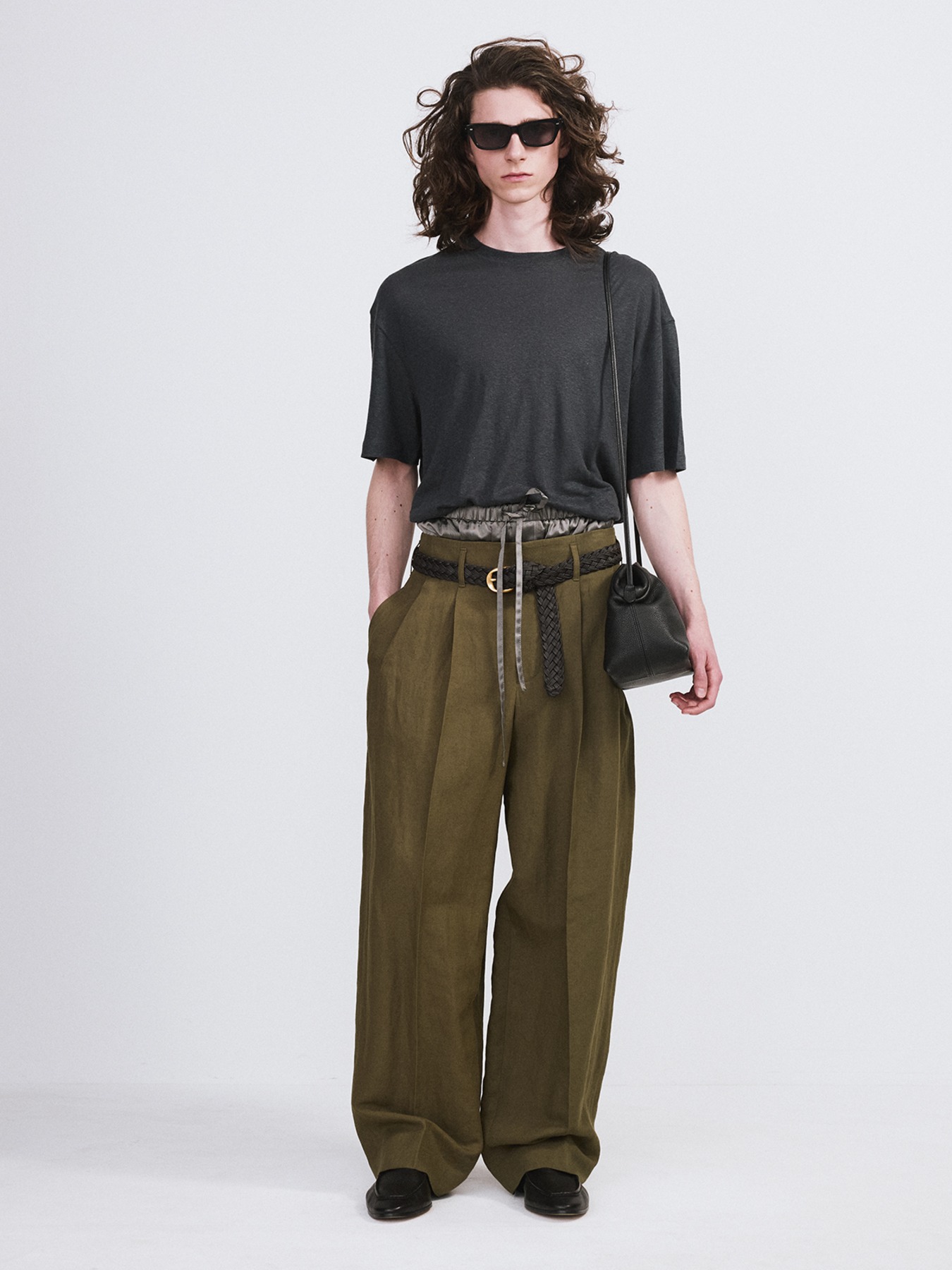 LINEN BLEND PLEATED PANTS (KHAKI)