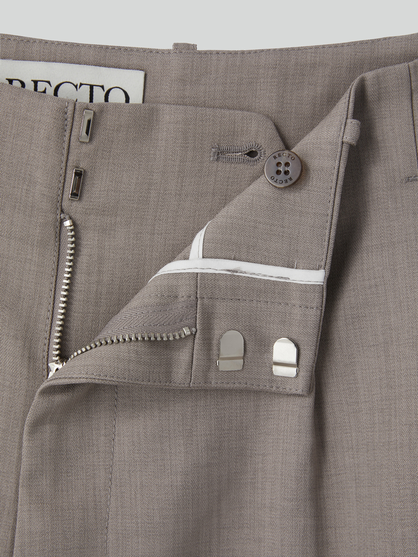 TUCKED DETAIL BERMUDA PANTS (SEPIA GREY) 사진 4/4