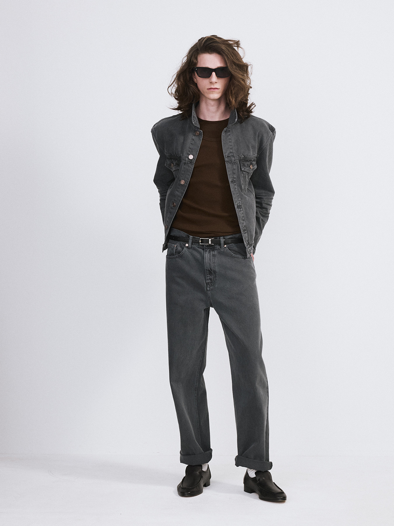SIGNATURE DENIM TRUCKER JACKET (DARK GREY)