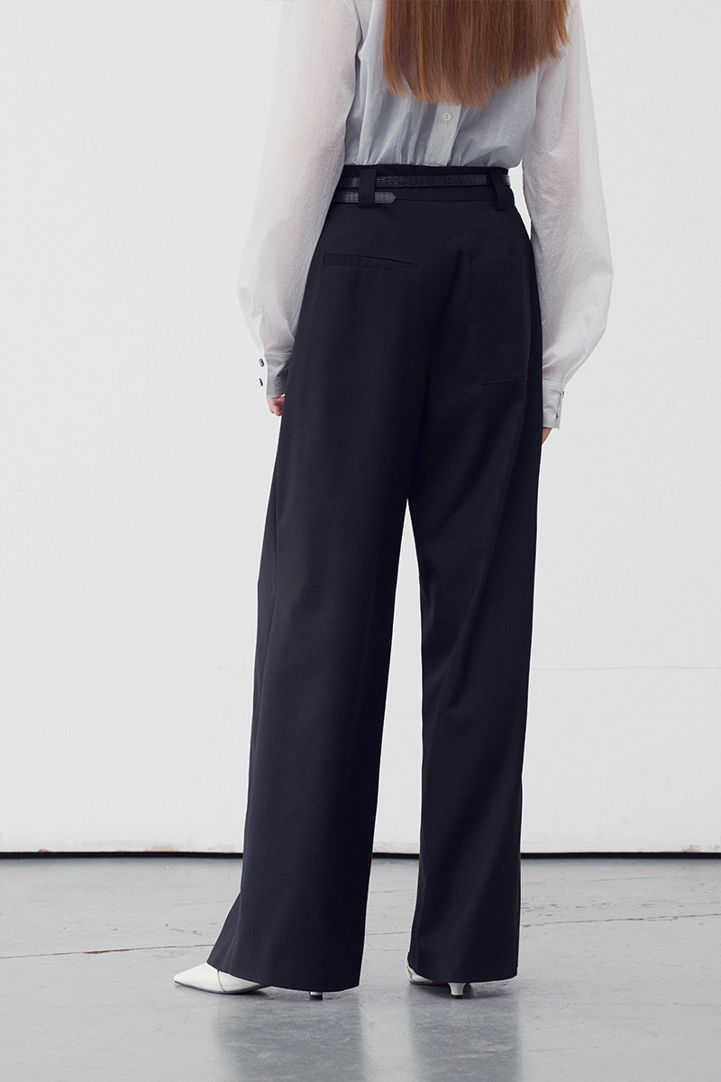 BELT WAIST DETAIL WIDE LEG TROUSERS BLACK 사진 2/4