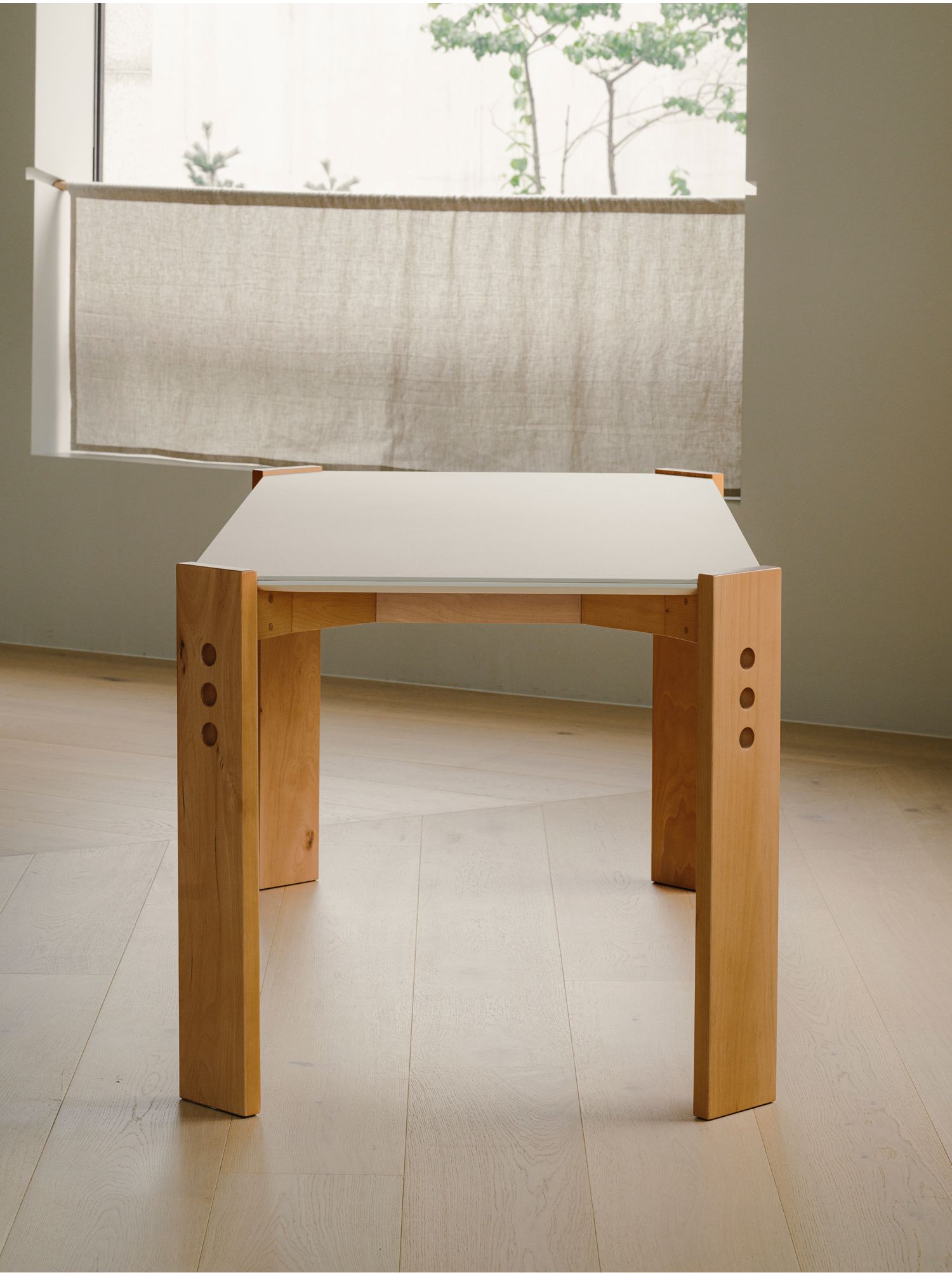 PIP DINING TABLE | CERAMIC 사진 2/3
