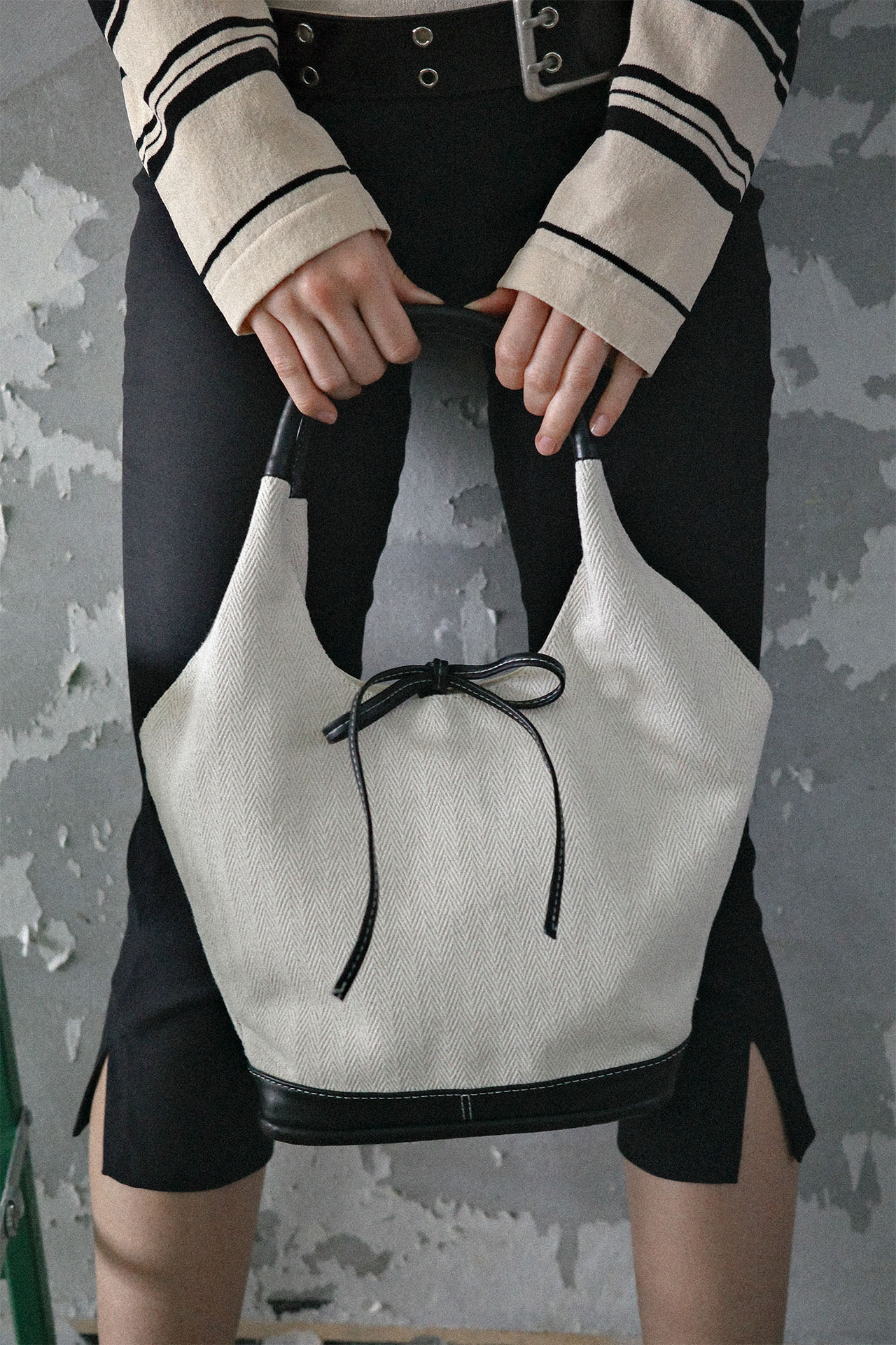 미니 베이스 백 mini vase bag (canvas black)