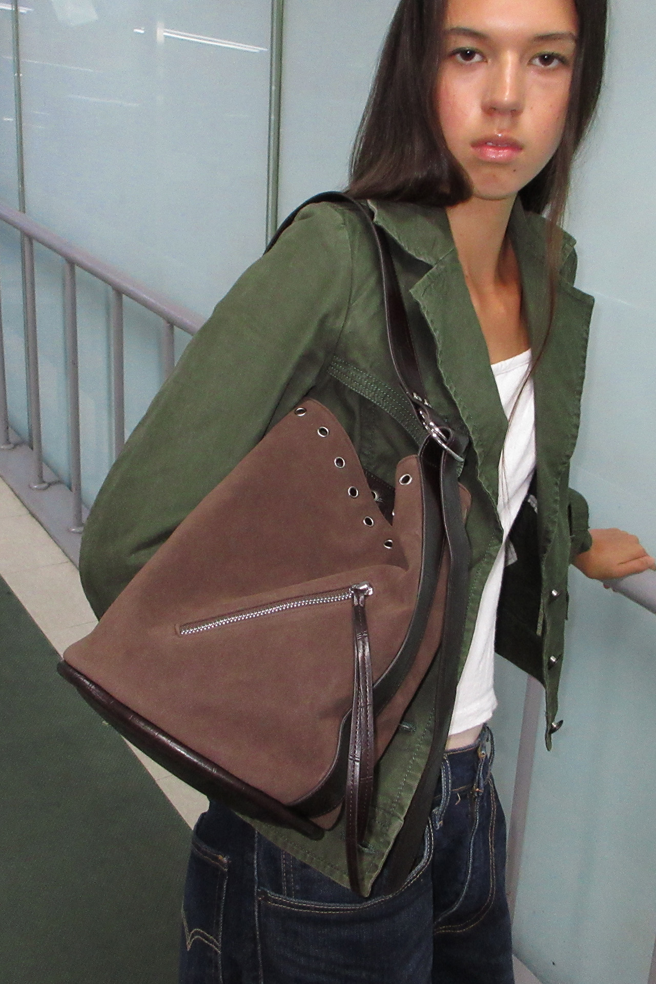 beaker bag (suede brown) 사진 1/4